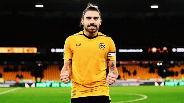 开云棋牌 -那不勒斯发布备战花絮；今晨复出首秀；足总杯任务艰巨；更衣室氛围转暖(近期台海局势紧张的原因)